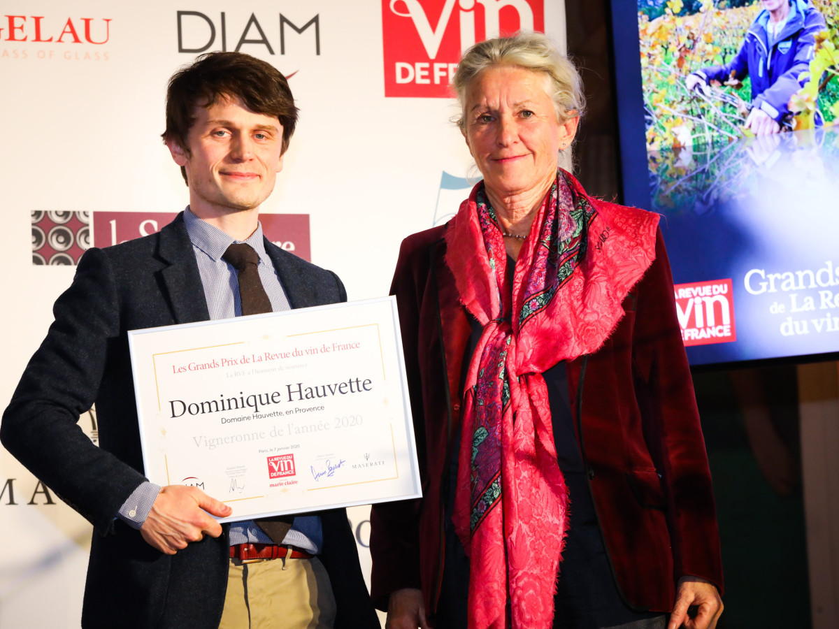 DominiqueHauvette-Alpilles-baux-de-provence-Provence-13210-SaintRemydeprovence-recompense
		                