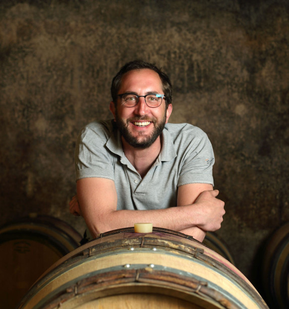 8f70c0_03f8c0d8cef246c2b44530a9a4e660a9~mv2_d_5760_3840_s_4_2
			                